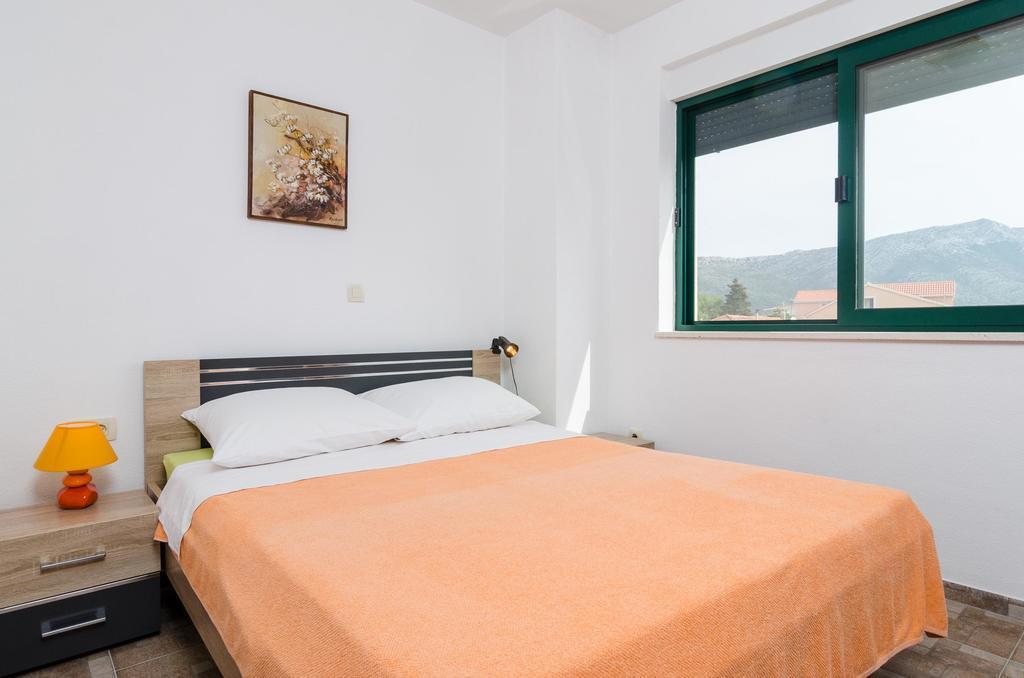 Apartments Leo 奥瑞比克 外观 照片